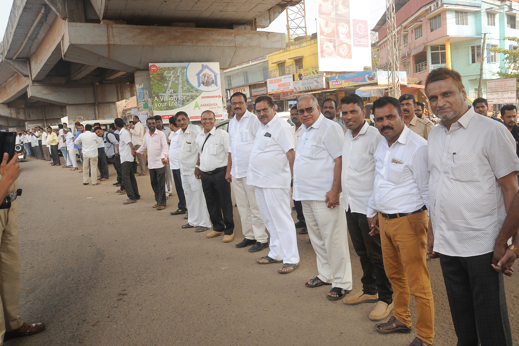 ಮತೀಯ ಸಾಮರಸ್ಯ ಸಾಧಿಸಲು ಮಾನವ ಸರಪಳಿಯಂಥ ಕಾರ್ಯಕ್ರಮ ಅಗತ್ಯ: ಸಚಿವ ರೈ